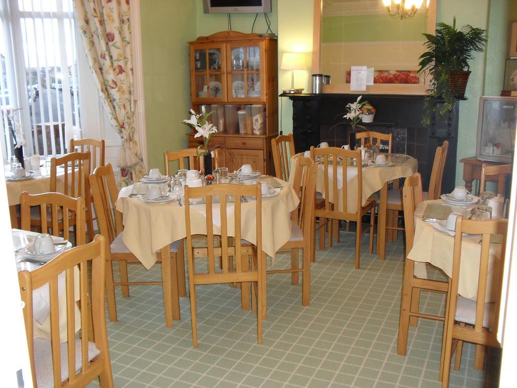Roker View Guest House Sunderland  Bagian luar foto
