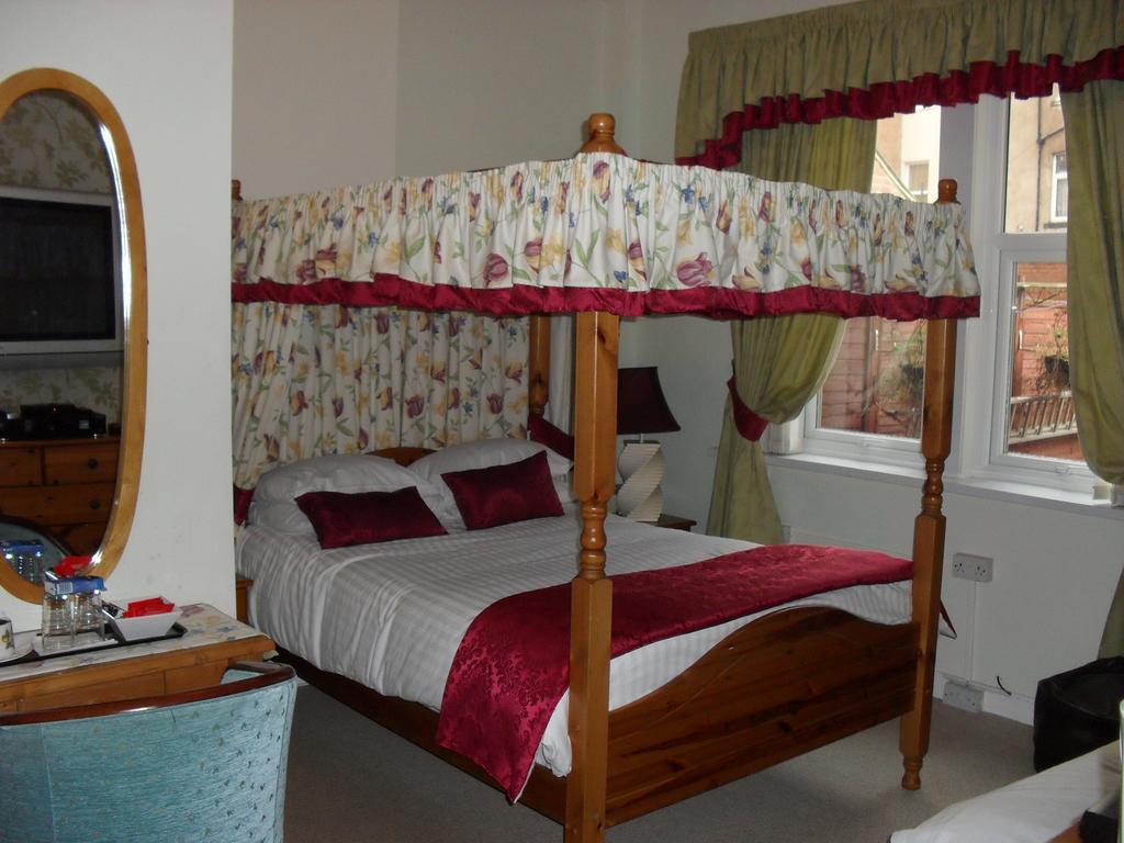 Roker View Guest House Sunderland  Bagian luar foto